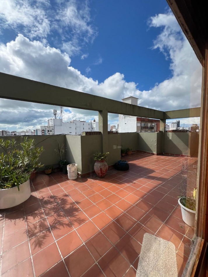 DPTO 3 AMBIENTES APTO CREDITO CON COCHERA