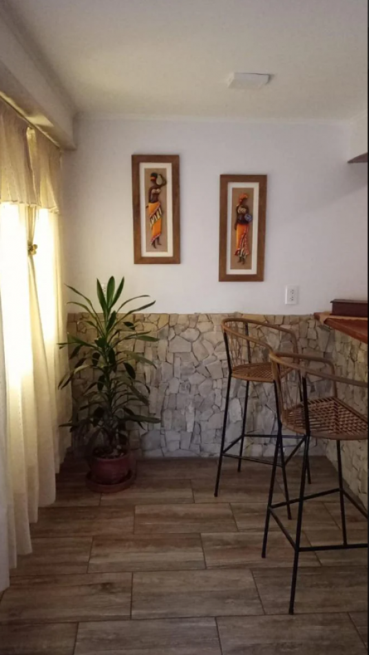 PH EN ESQUINA 4 AMB/TERRAZA CON PARRILLA/GARAGE - ¡ACEPTA PERMUTA depto 4 amb!