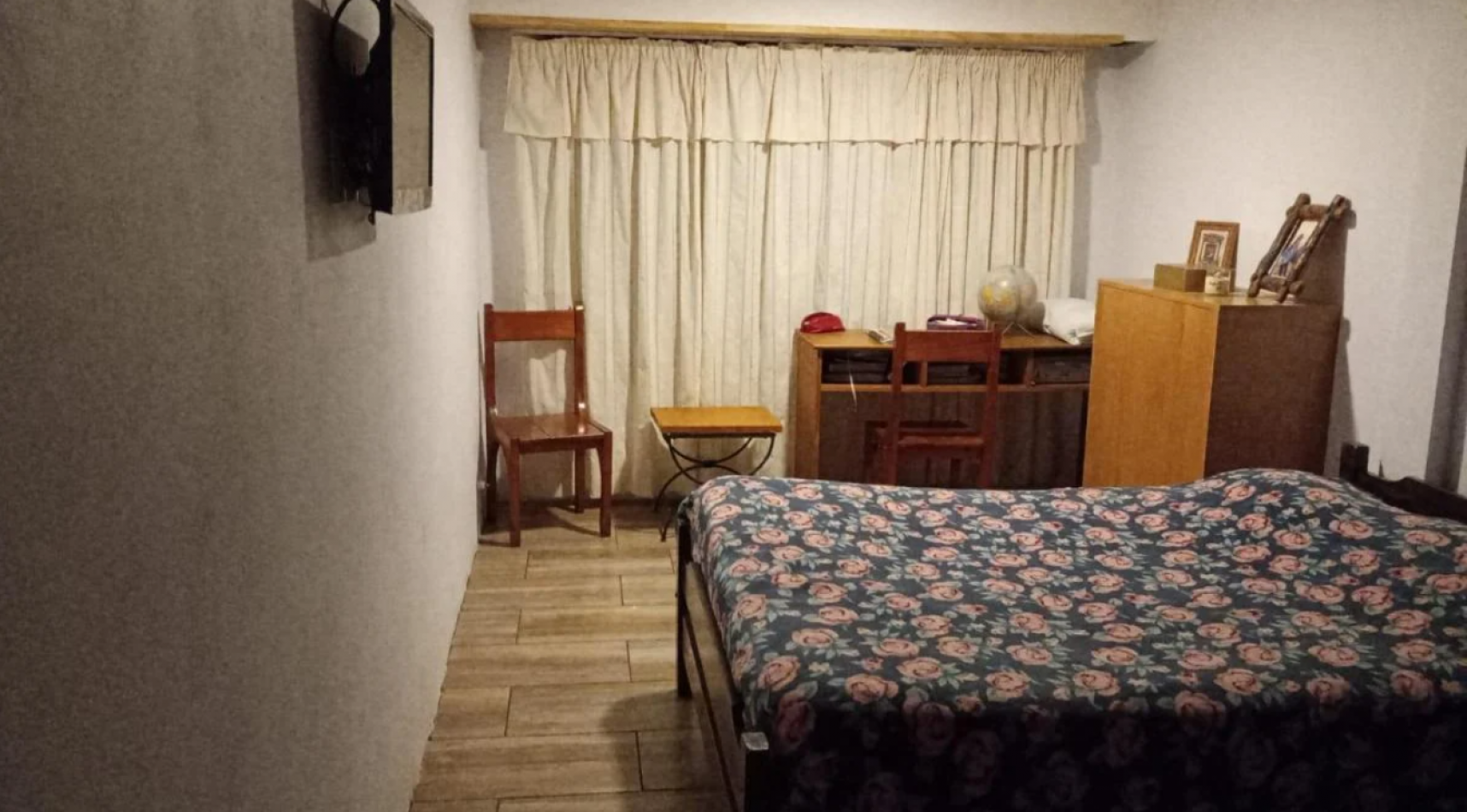 PH EN ESQUINA 4 AMB/TERRAZA CON PARRILLA/GARAGE - ¡ACEPTA PERMUTA depto 4 amb!