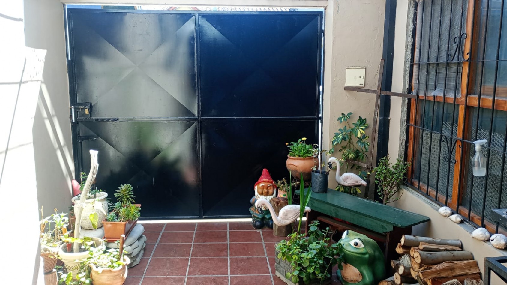 PH EN ESQUINA 4 AMB/TERRAZA CON PARRILLA/GARAGE - ¡ACEPTA PERMUTA depto 4 amb!