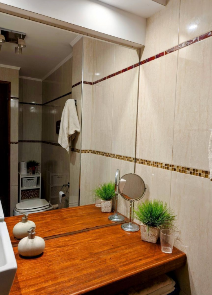 CASA MODERNA EN BARRIO SAN CARLOS