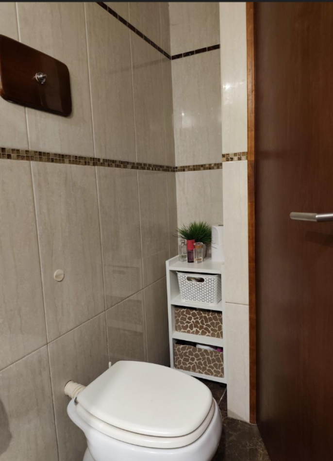 CASA MODERNA EN BARRIO SAN CARLOS