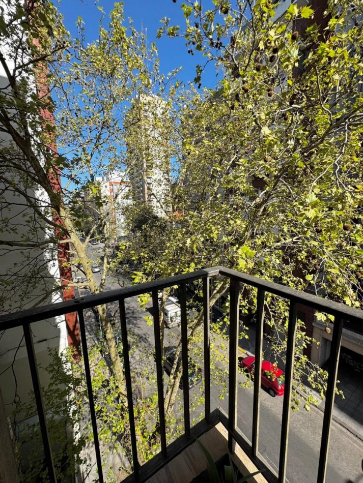 MONOAMBIENTE A LA CALLE, TOTALMENTE RECICLADO 