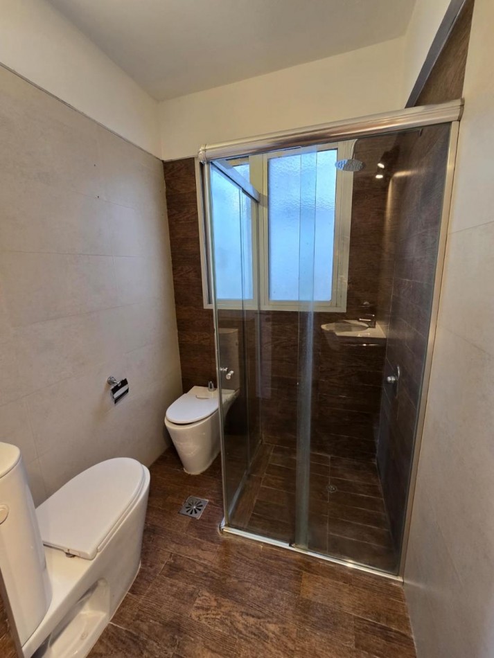 2 AMBIENTES CON BALCON A LA CALLE