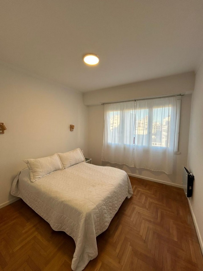 Departamento 3 Ambientes con Escritorio - Piso Alto con Balcon