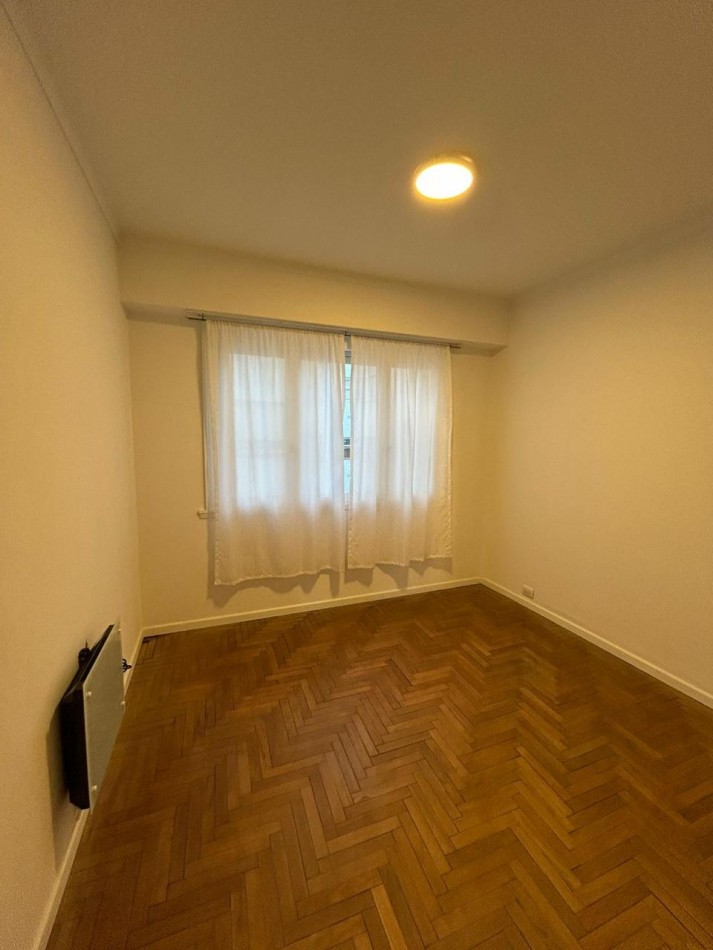 Departamento 3 Ambientes con Escritorio - Piso Alto con Balcon