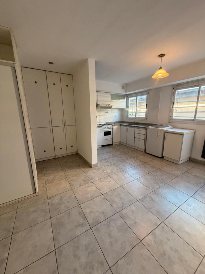 ALQUILER MONOAMBIENTE | MUY LUMINOSO | MALVINAS 539