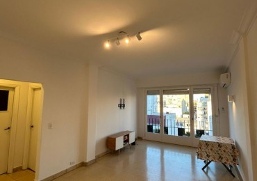 Departamento 3 Ambientes con Escritorio - Piso Alto con Balcon